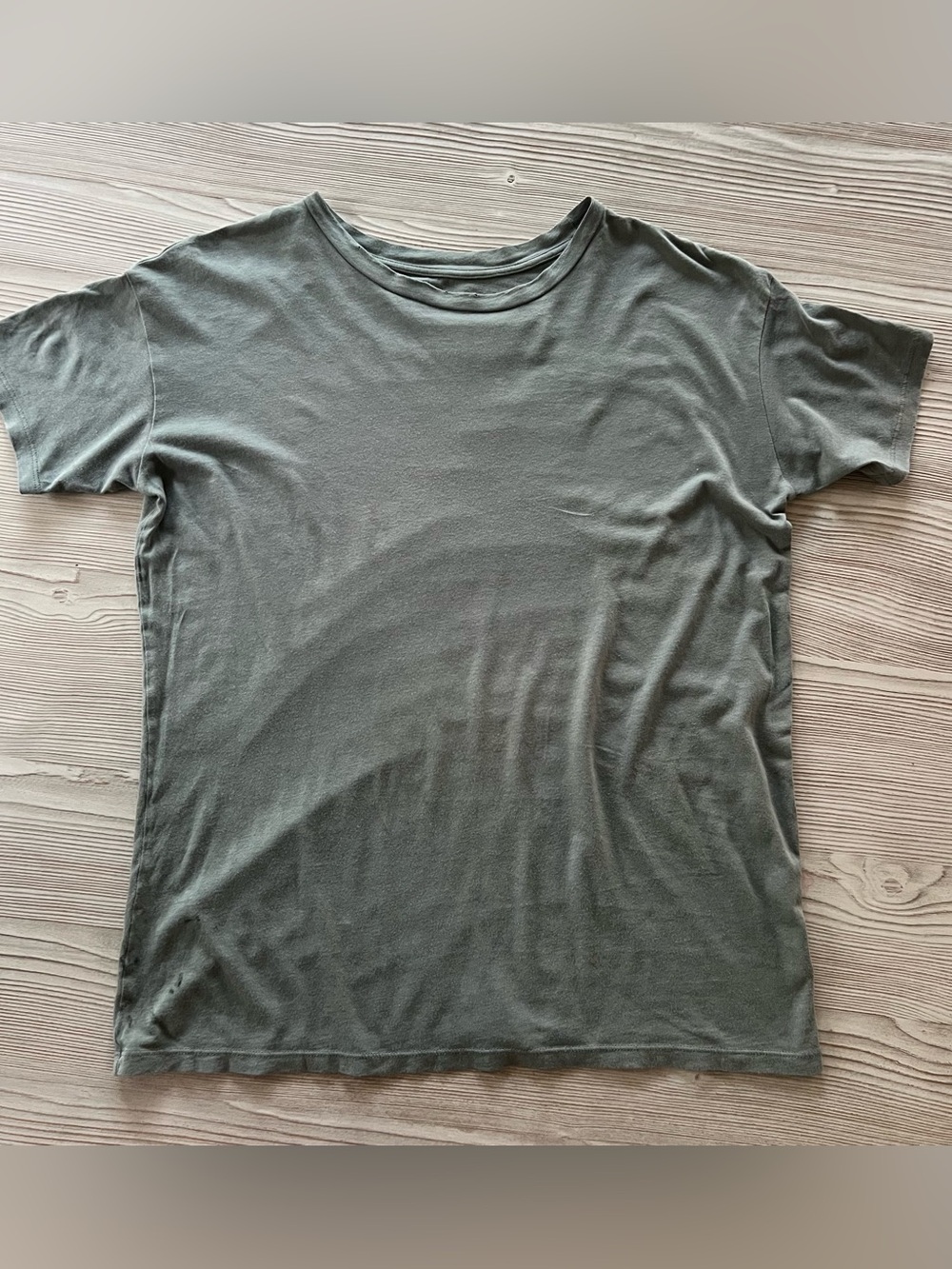 American Eagle Outfitters Olive Green Short Sleeve Tee